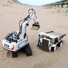 DS BS 11 Channel Remote Control Excavator Toy - White