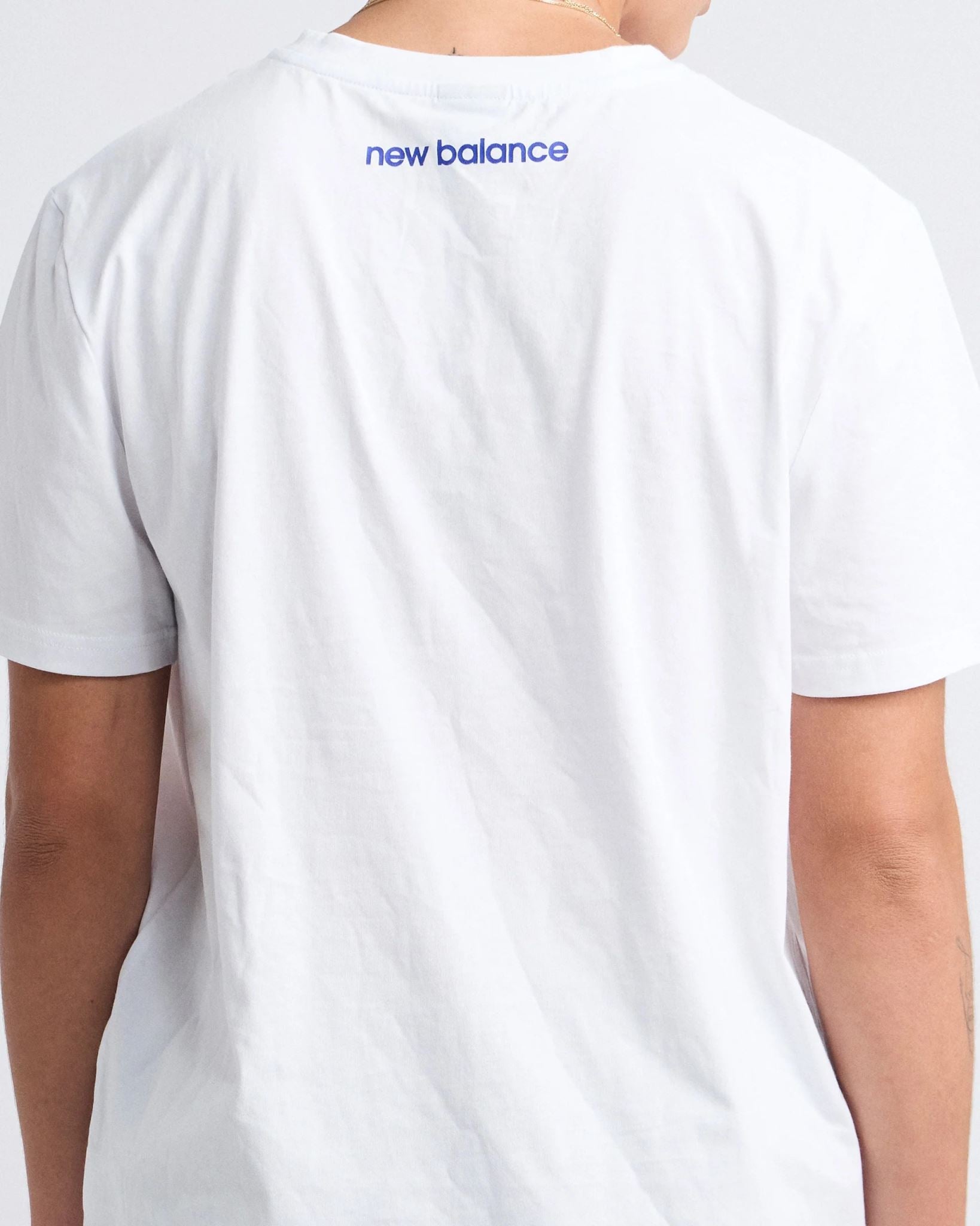 25/26 Unisex Casual White Tee - L