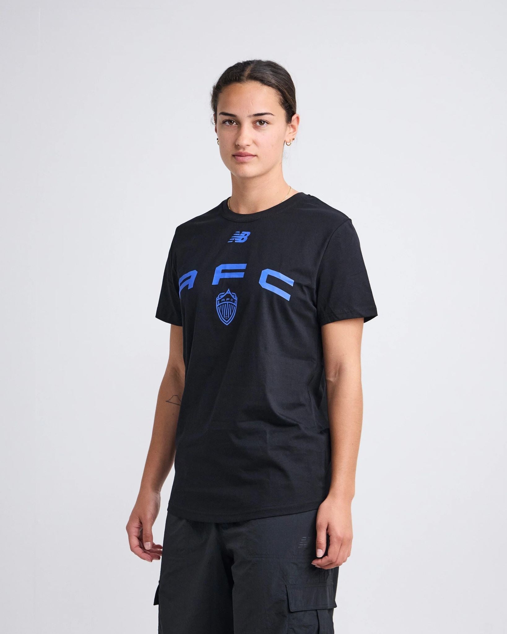 25/26 Unisex Casual Black Tee - M