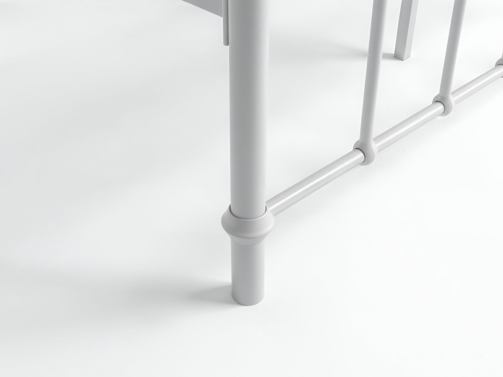 Darcy Metal Bed Frame White - Queen