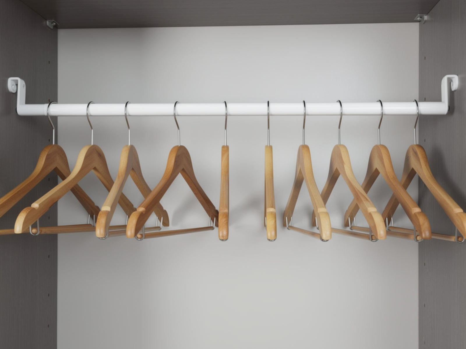 Closet Extendable Hanging Rail