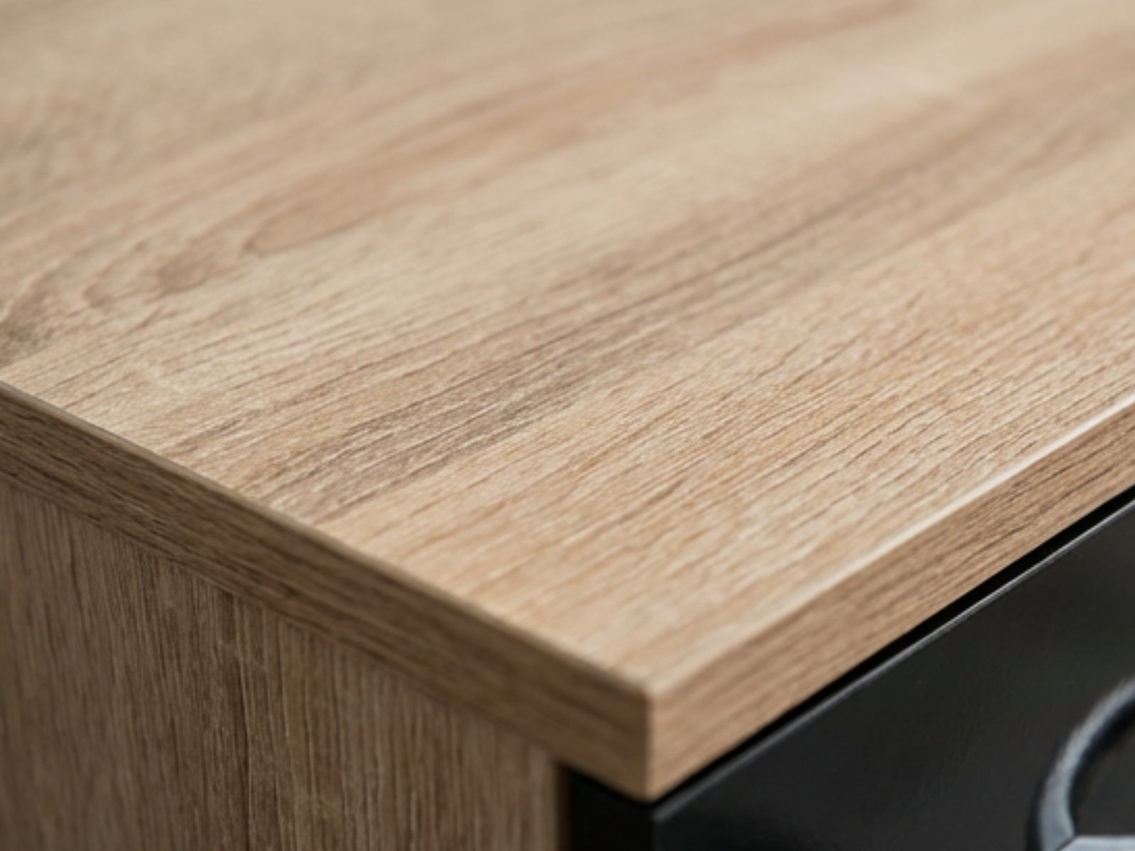 Bardalona Bedside Table - Gloss Black